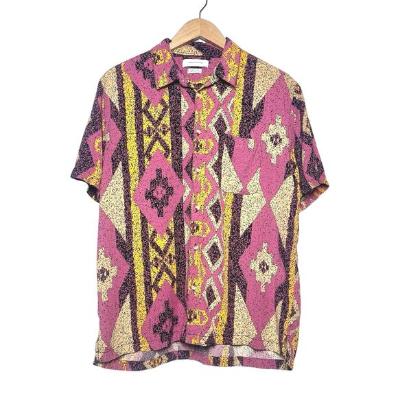 Urban Outfitters | Men | Southwestern Diamond Print Button Up Shirt | Medium - Picture 2 of 9
